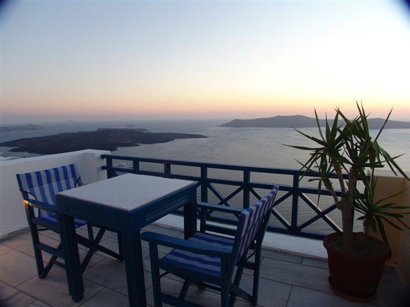 Belvedere Suites Firostefani Bagian luar foto